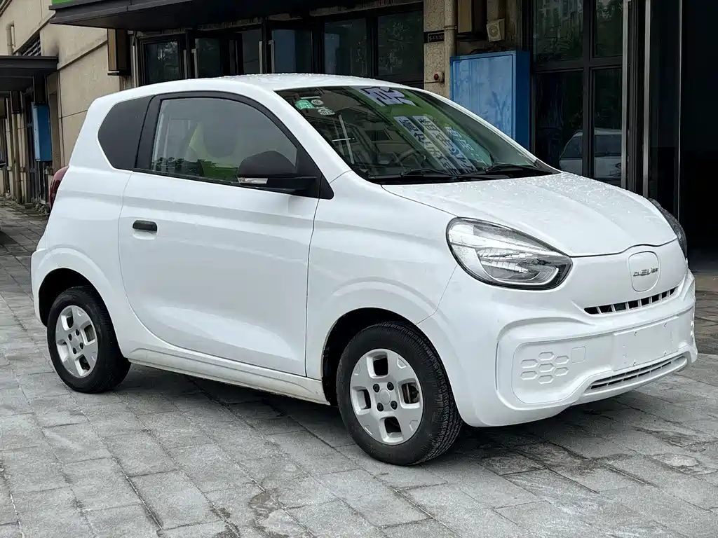 Roewe Clever — миниатюра 2