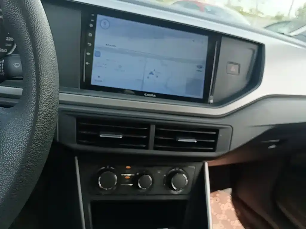 Volkswagen Polo — миниатюра 13