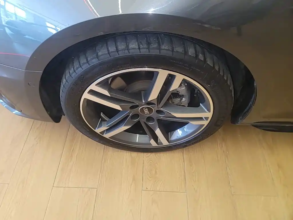 Audi A4L — миниатюра 23