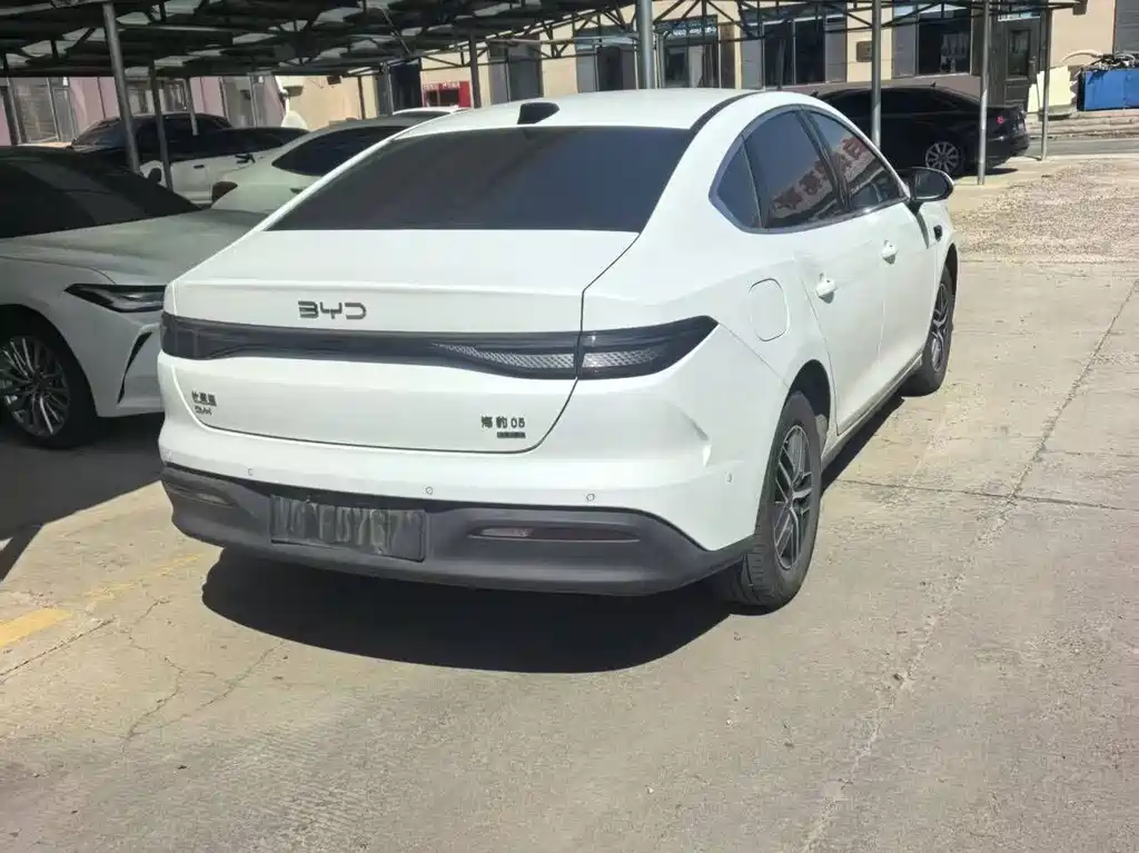 BYD Seal 05 DM-i — миниатюра 2