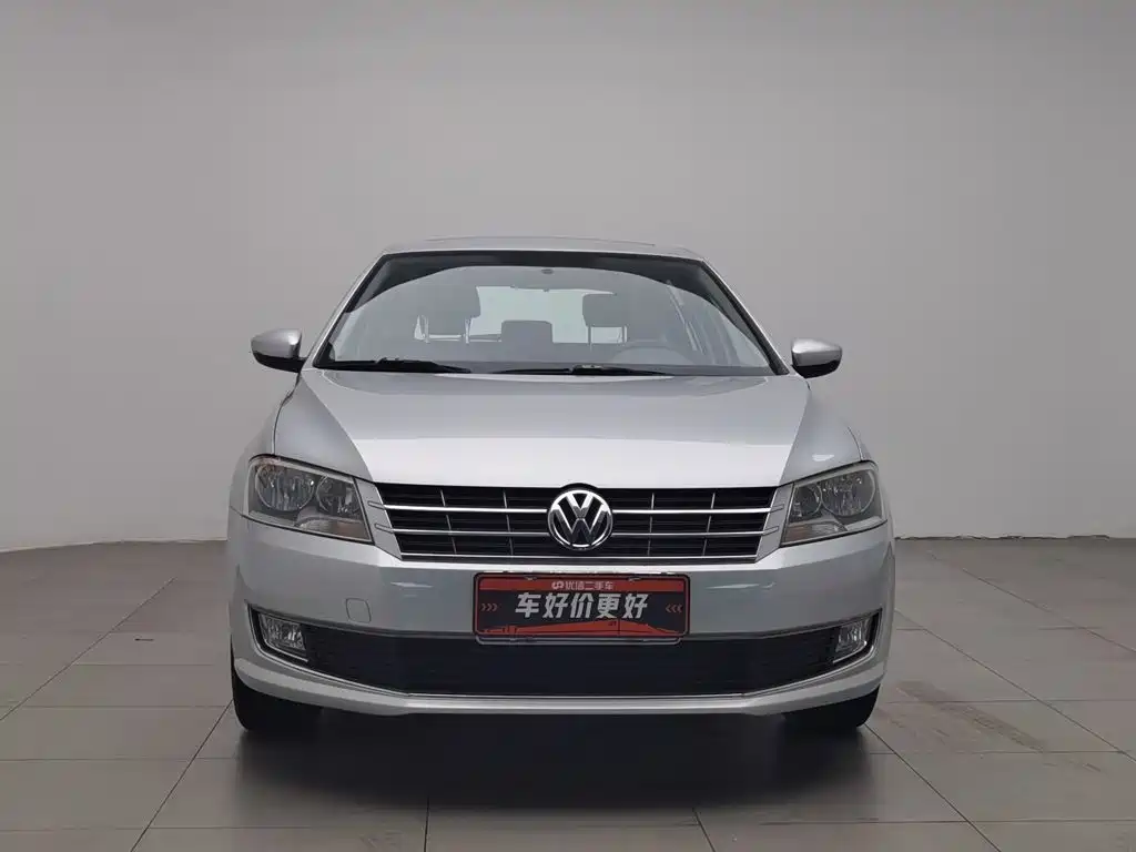 Volkswagen Gran Lavida 2013 1.6L MT Comfort