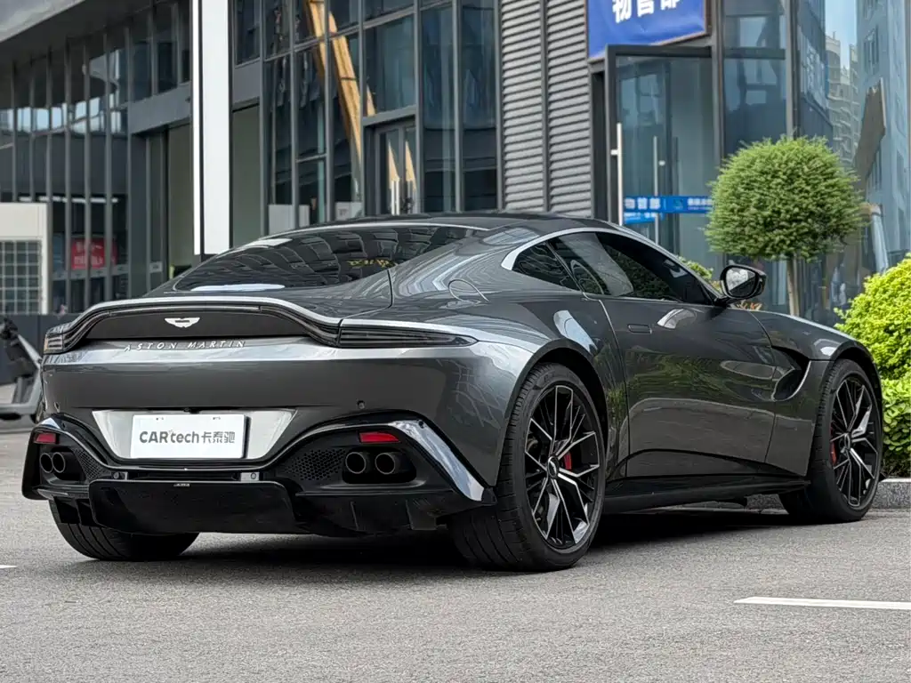 Aston Martin V8 Vantage — миниатюра 3