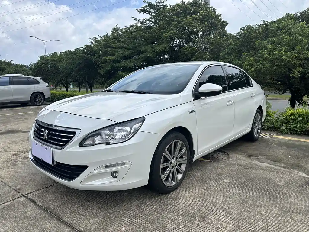 Купить Peugeot 408