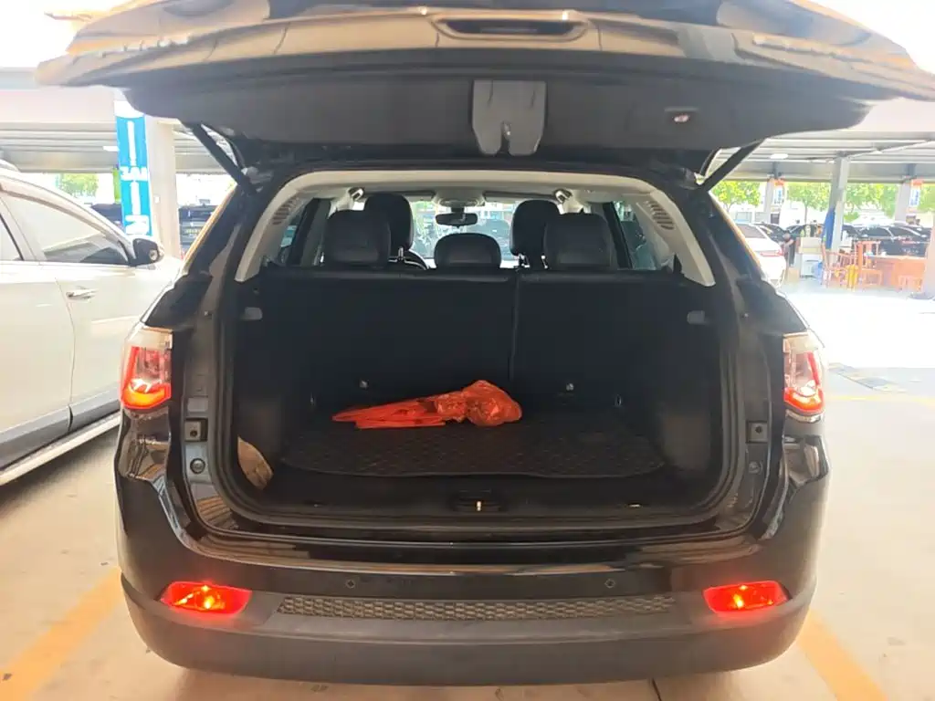 Jeep Compass — миниатюра 19