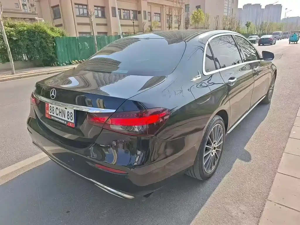 Mercedes-Benz E-Class E 2022 E 260 L
