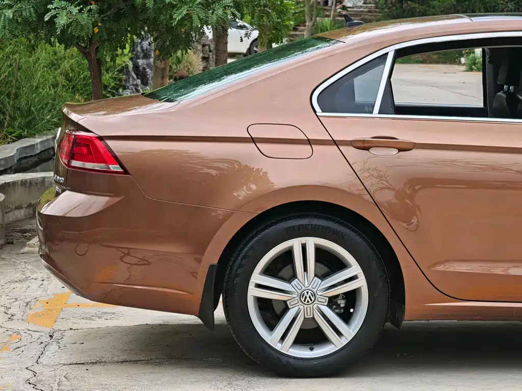 Volkswagen Lamando 2015 280TSI DSG Comfort