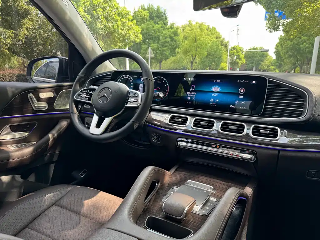Mercedes-Benz GLE (Import) — миниатюра 13