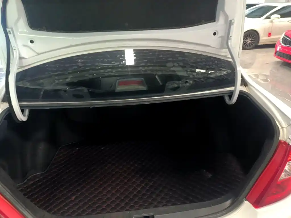 BYD F3 — миниатюра 19