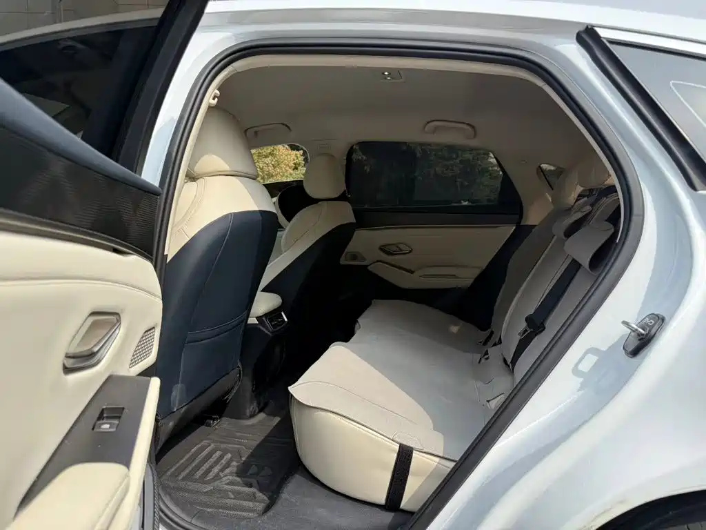 BYD Qin L — миниатюра 17