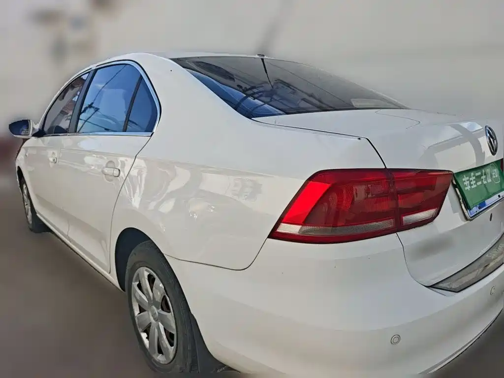 Volkswagen Santana — миниатюра 4