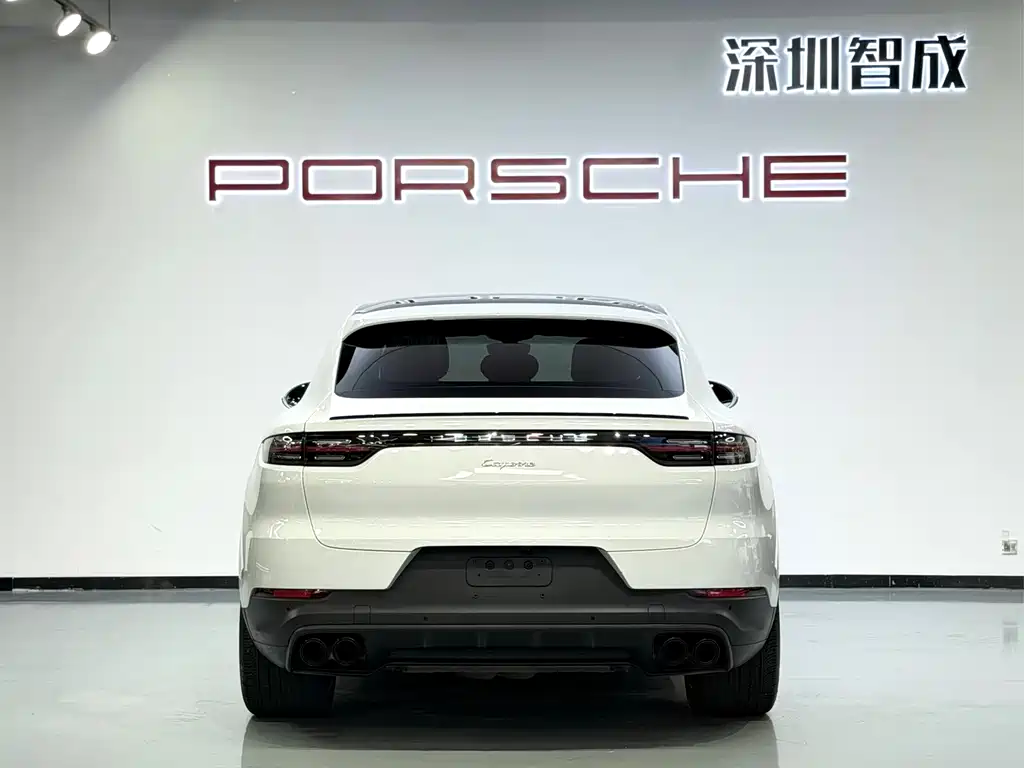 Porsche Cayenne — миниатюра 5