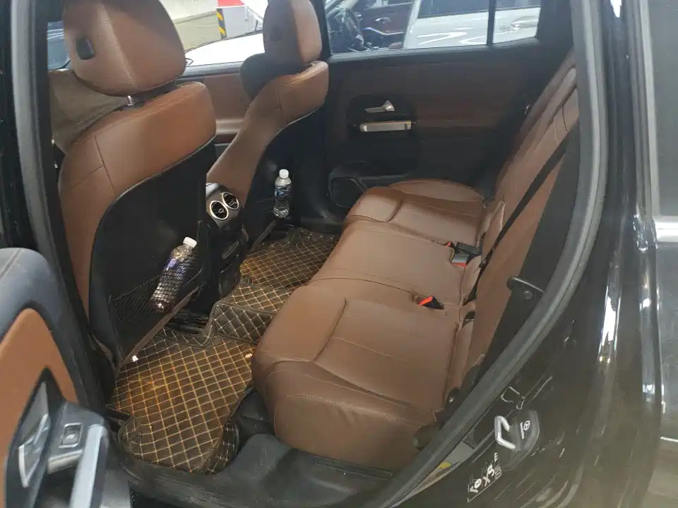 Mercedes-Benz GLB — миниатюра 4