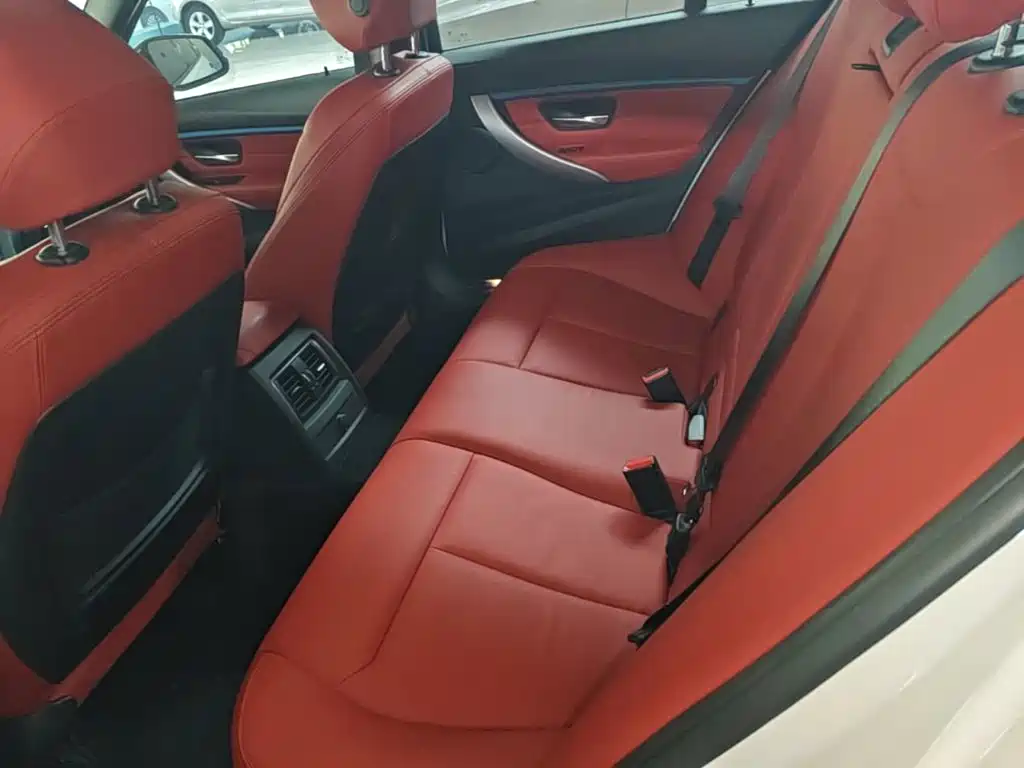 BMW 3 Series — миниатюра 17