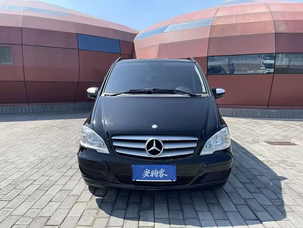 Mercedes-Benz Viano — миниатюра 2