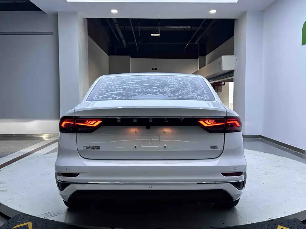Geely Emgrand — миниатюра 4