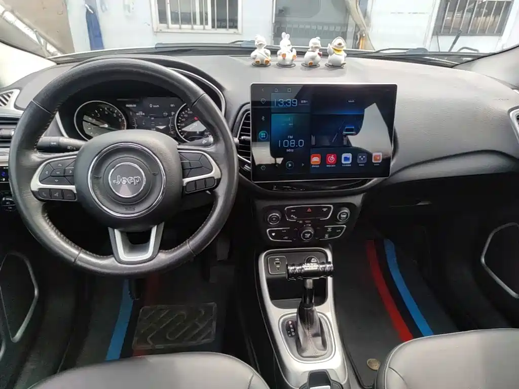 Jeep Compass — миниатюра 13