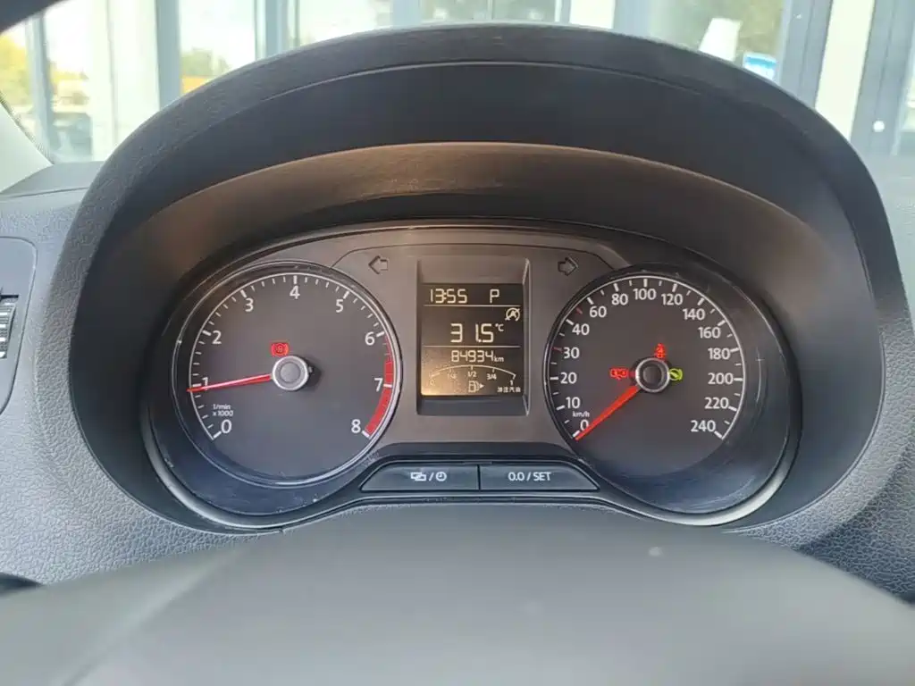 Volkswagen Polo — миниатюра 12