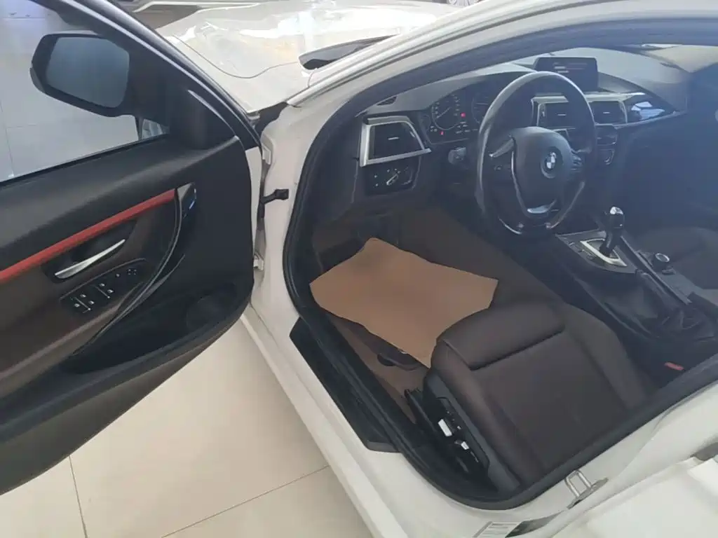 BMW 3 Series — миниатюра 16
