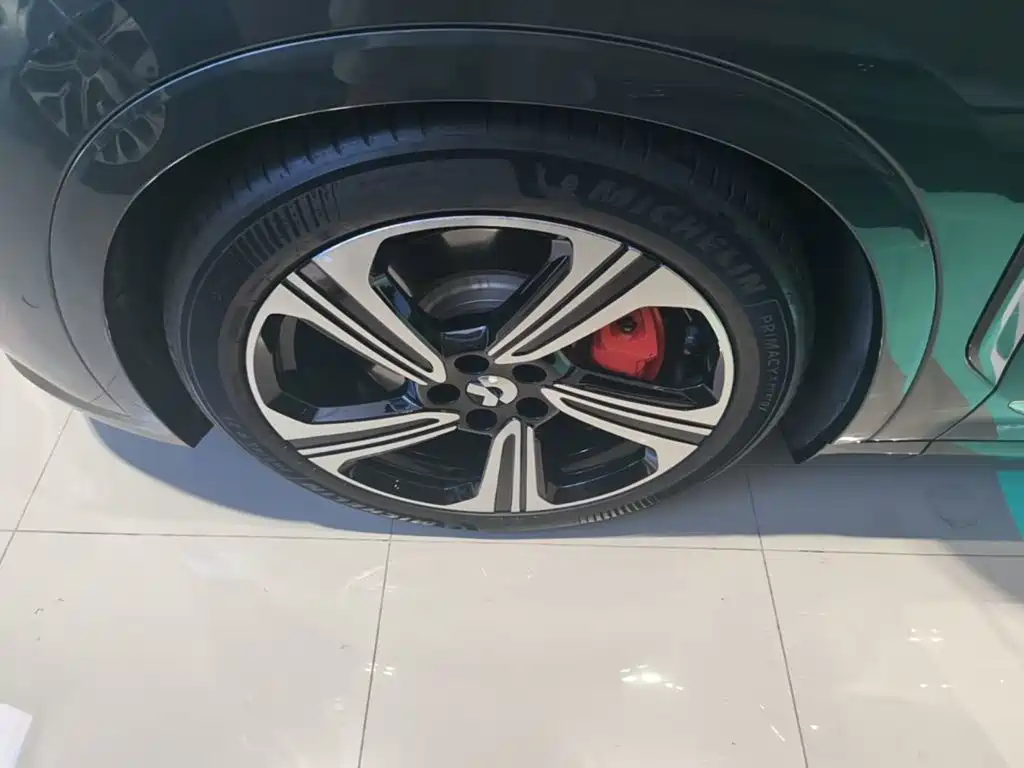 NIO ES8 — миниатюра 23
