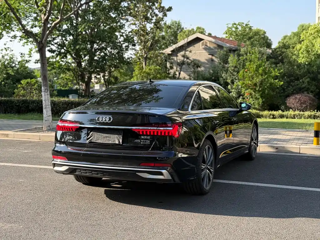 Audi A6L 2024 45 TFSI quattro