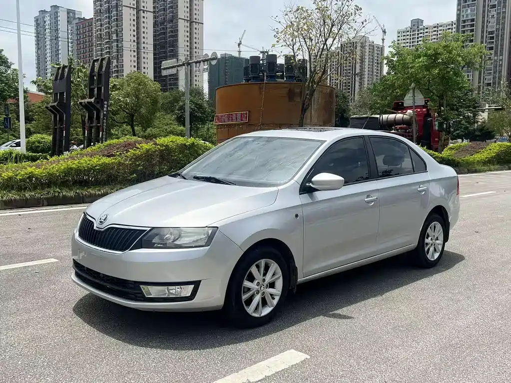 Купить Skoda Rapid