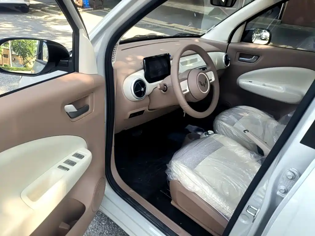 Wuling MINIEV — миниатюра 16