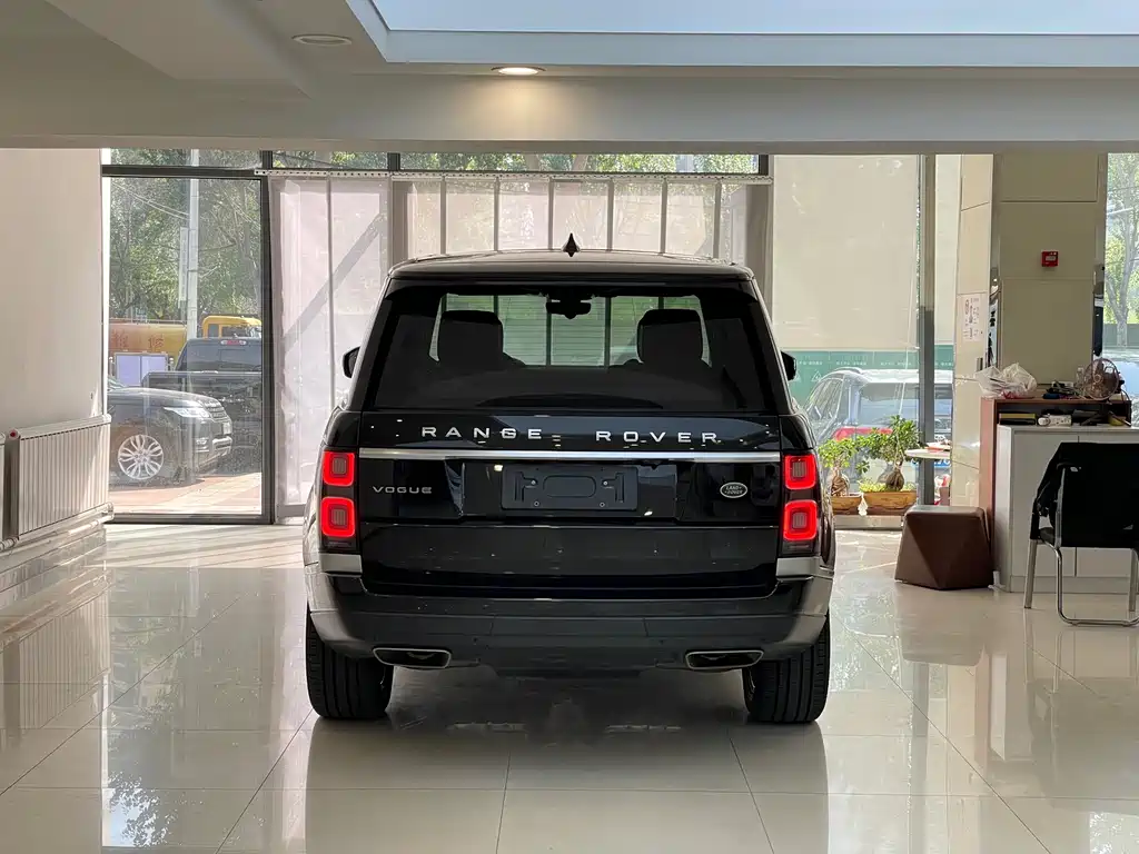 Land Rover Range Rover — миниатюра 5