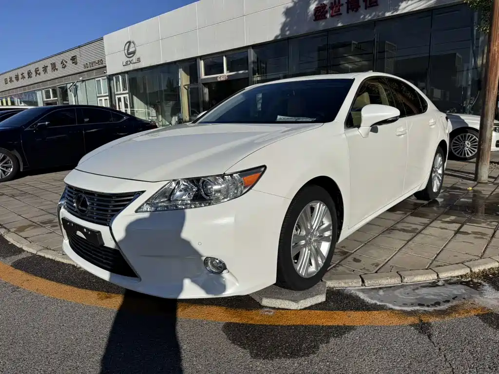 Lexus ES — миниатюра 2