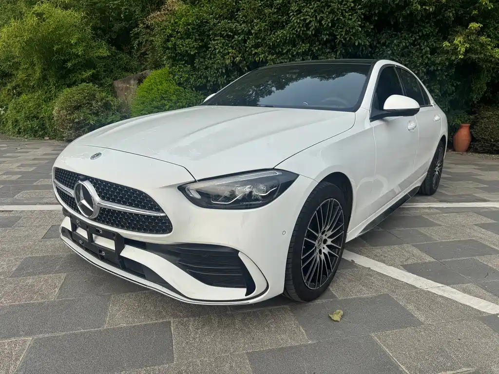 2024 Mercedes-Benz C-klasse - zdjęcie 1 z 9