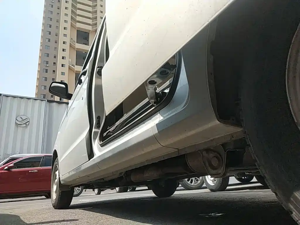 Wuling Hongguang V — миниатюра 22