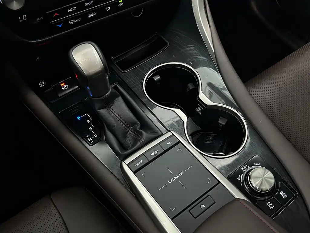 Lexus RX — миниатюра 18