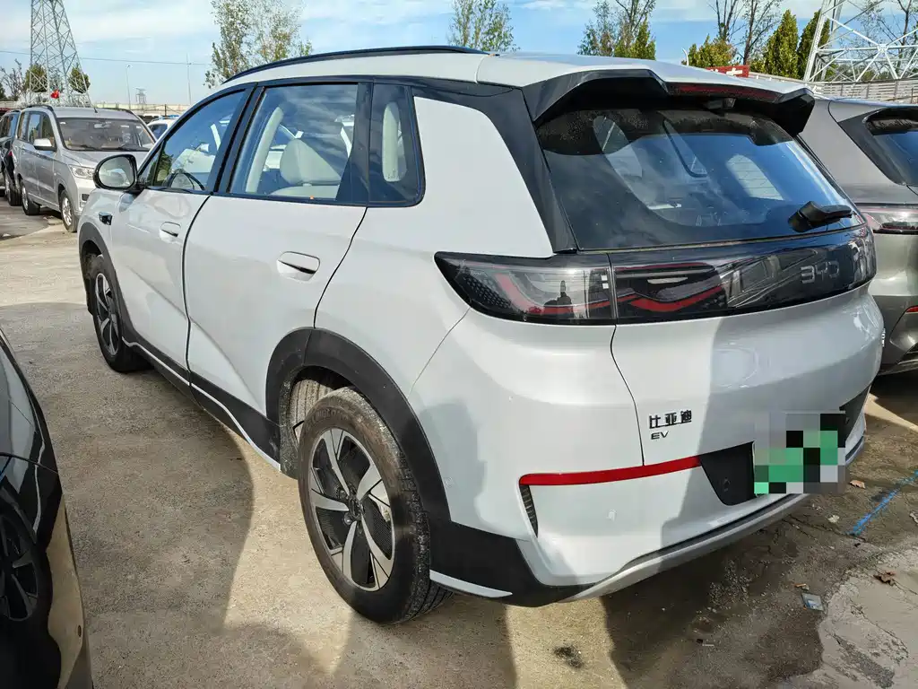 BYD Sealion 05 EV — миниатюра 7