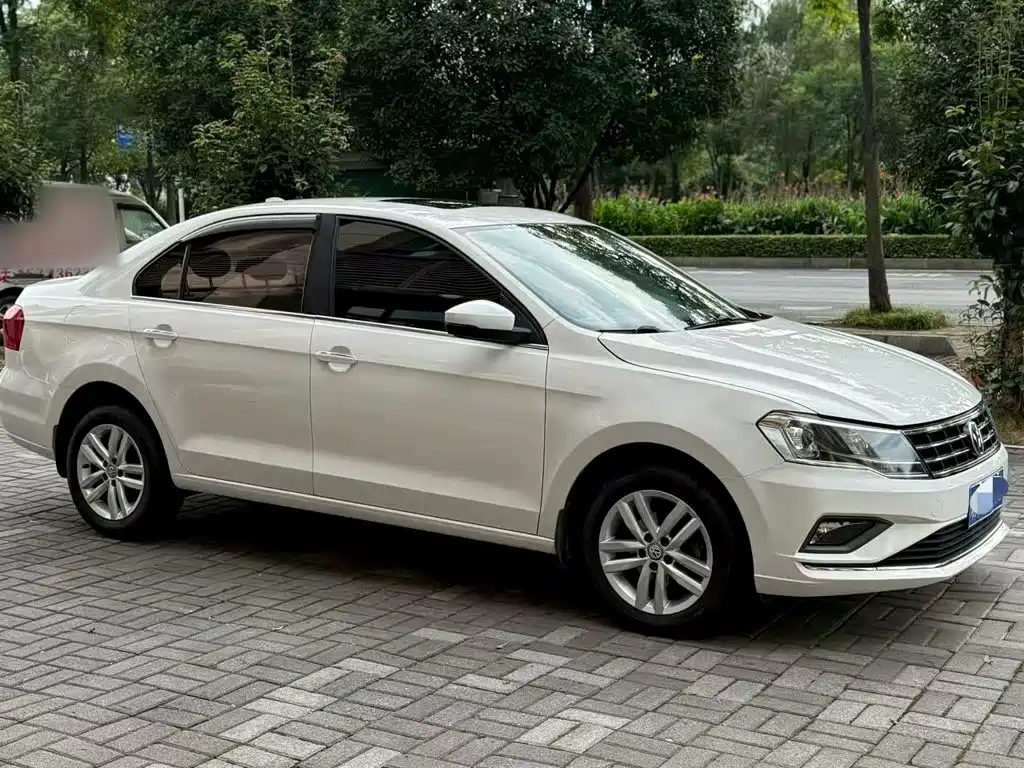 Volkswagen Jetta — миниатюра 7