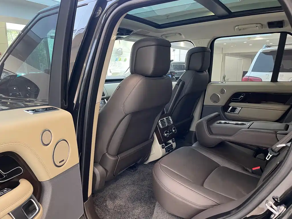 Land Rover Range Rover — миниатюра 12
