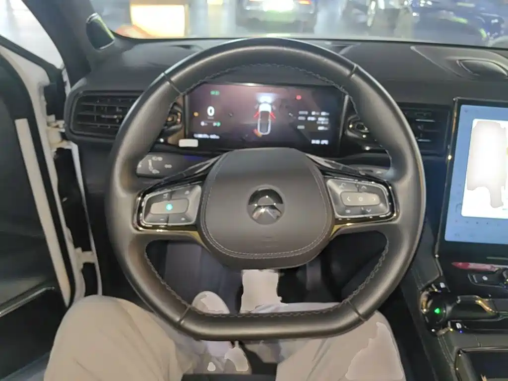 NIO ES8 — миниатюра 11