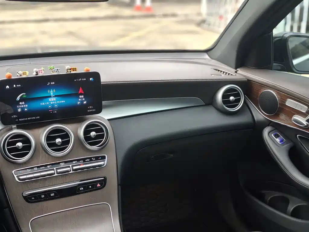 Mercedes-Benz GLC — миниатюра 8