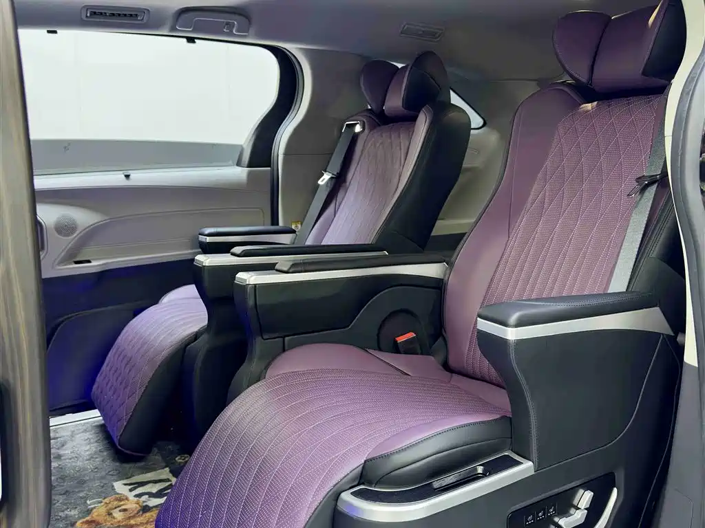 Toyota Sienna 2023 2.5L Comfort