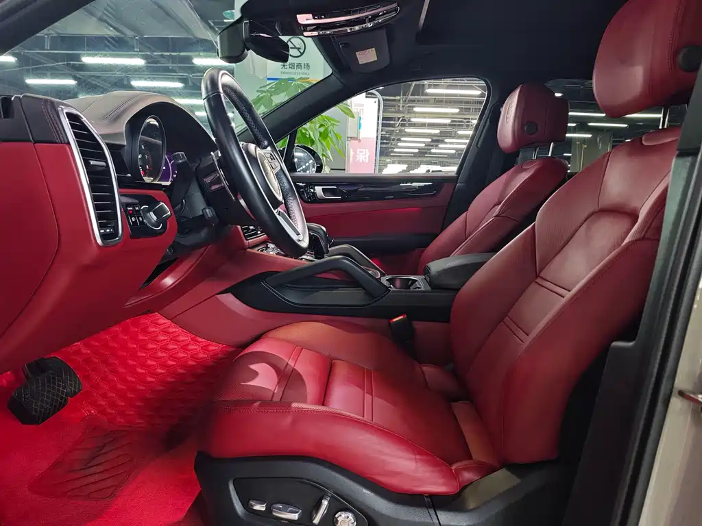 Porsche Cayenne — миниатюра 9