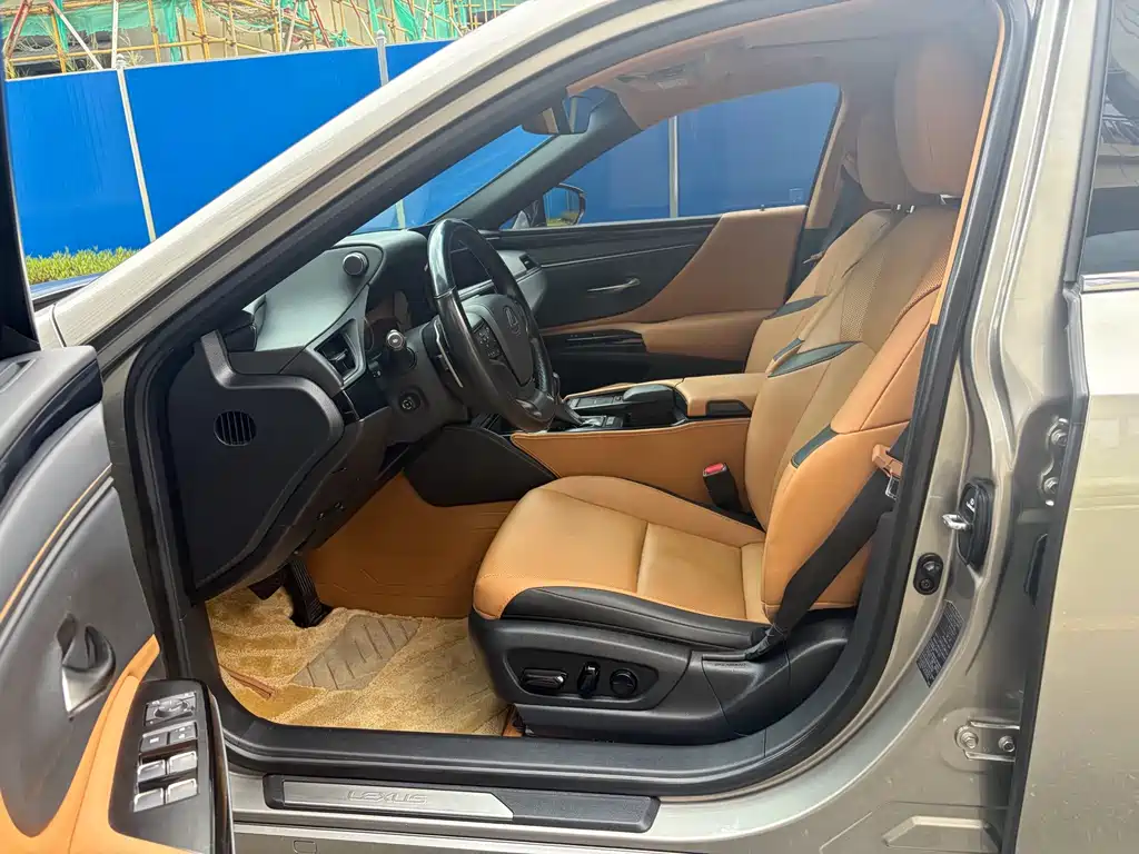 Lexus ES — миниатюра 5