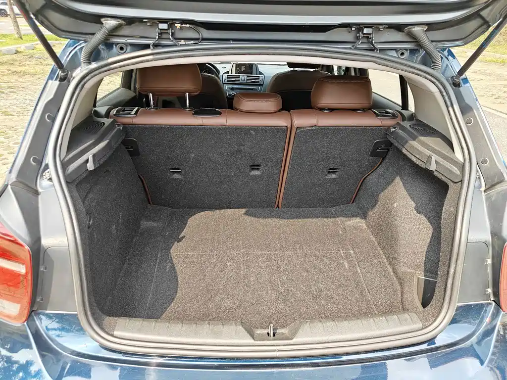 BMW 1 Series (Import) — миниатюра 10