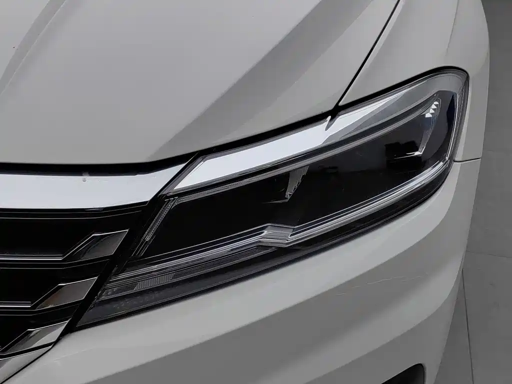 Volkswagen Lavida — миниатюра 7