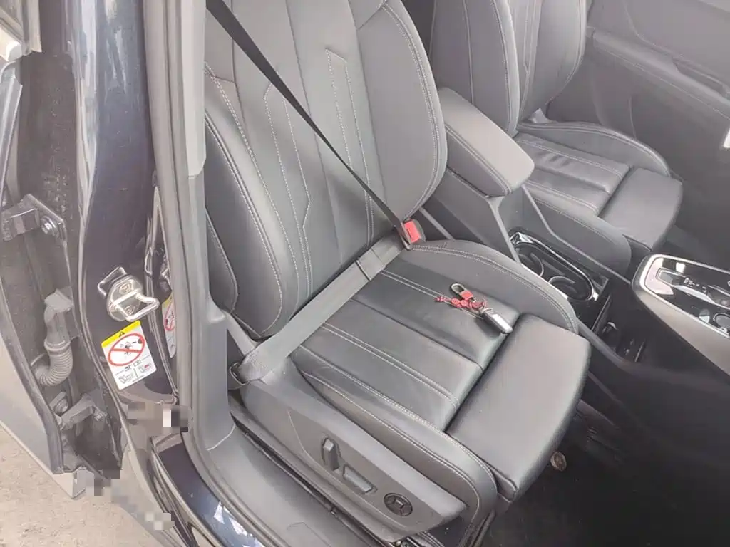 Audi Q4 e-tron — миниатюра 25