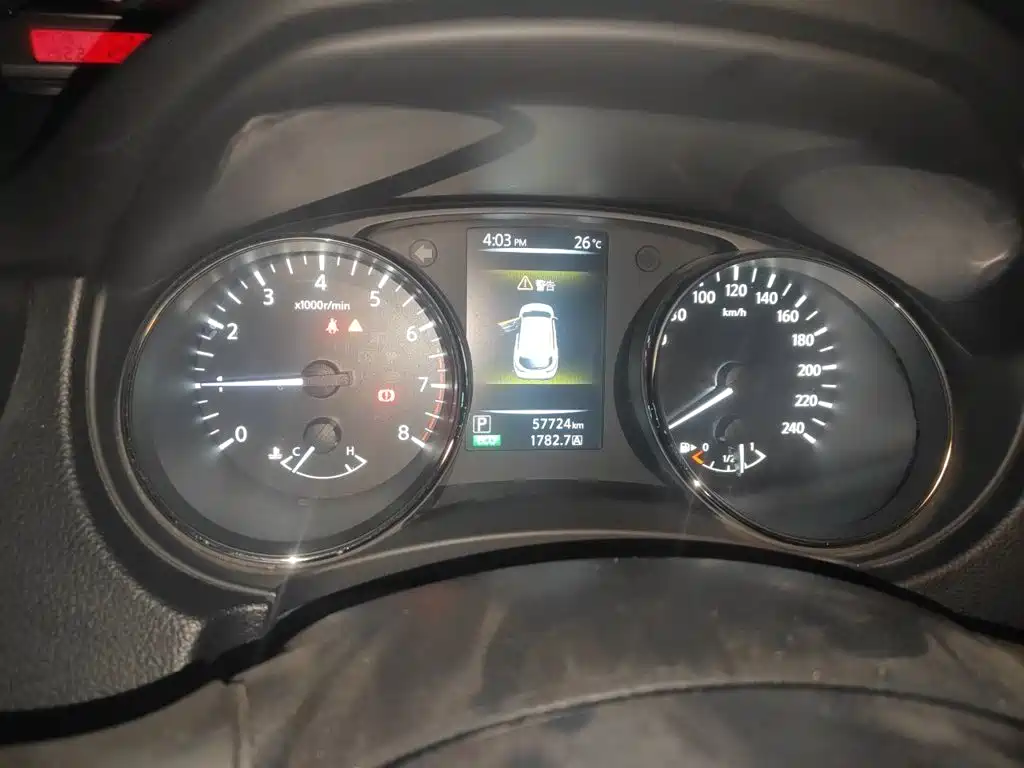 Nissan Qashqai — миниатюра 12