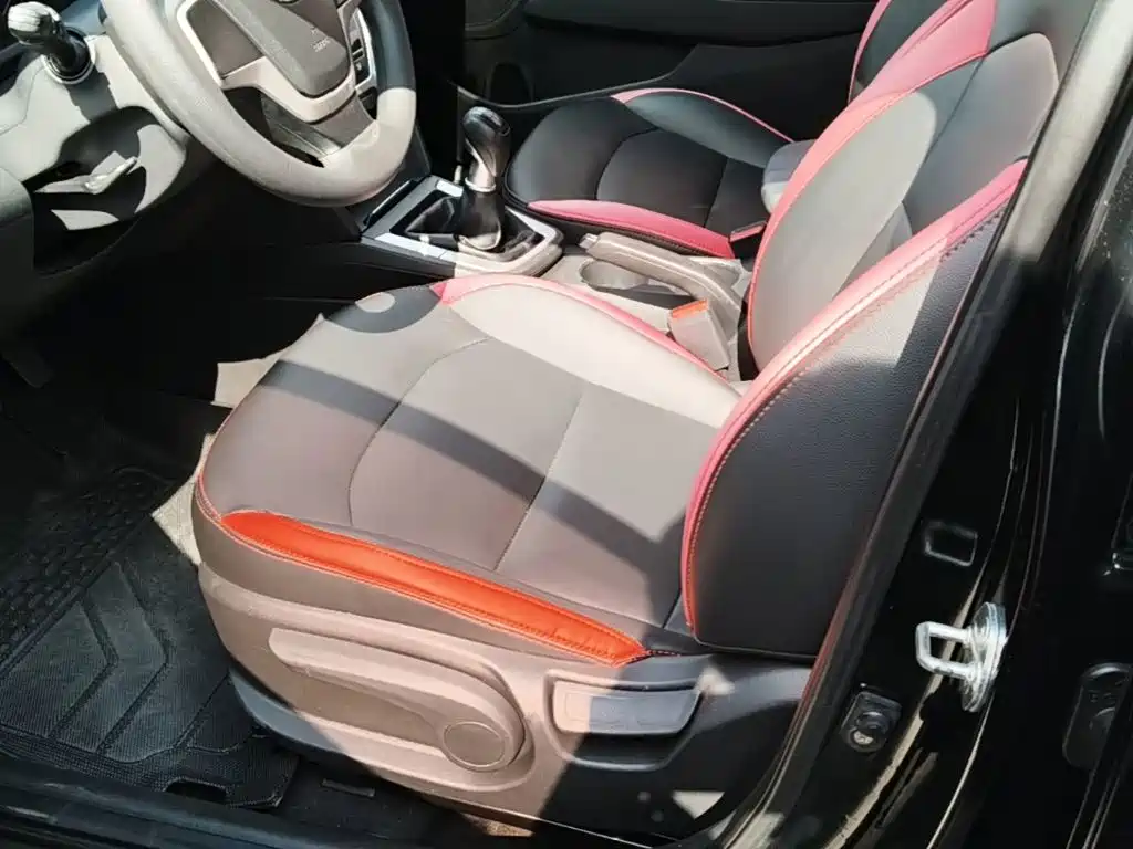 Hyundai Elantra — миниатюра 15