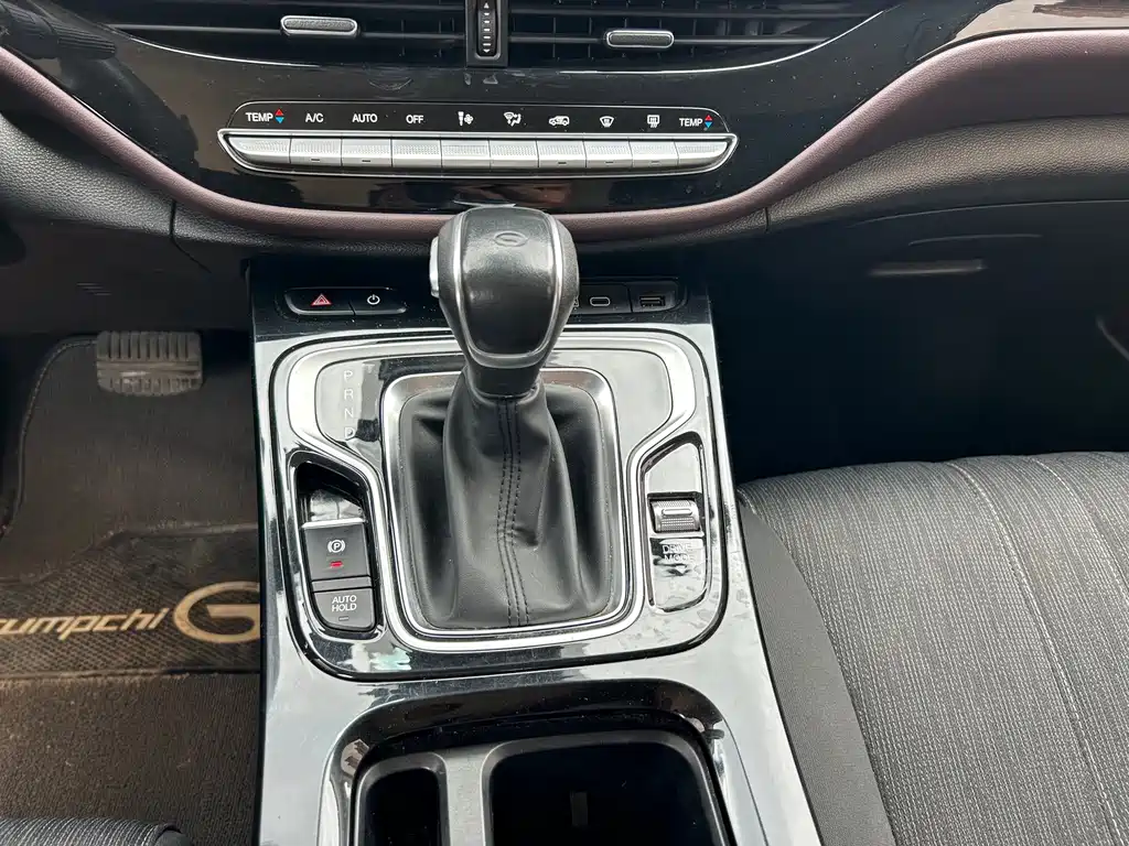 GAC Motor Trumpchi M6 — миниатюра 11