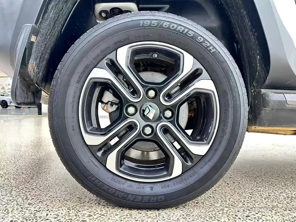 Baojun Yueye — миниатюра 12