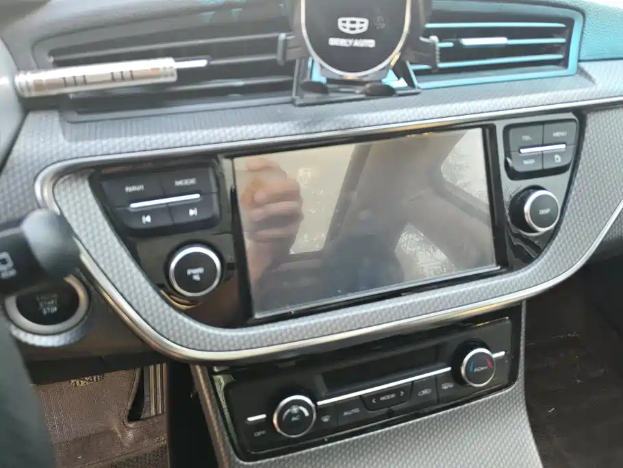 Geely Emgrand GS — миниатюра 13