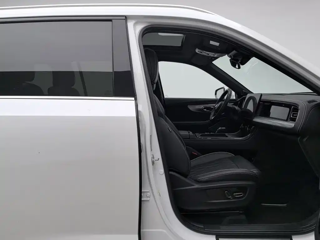 GAC Motor Trumpchi GS8 — миниатюра 23