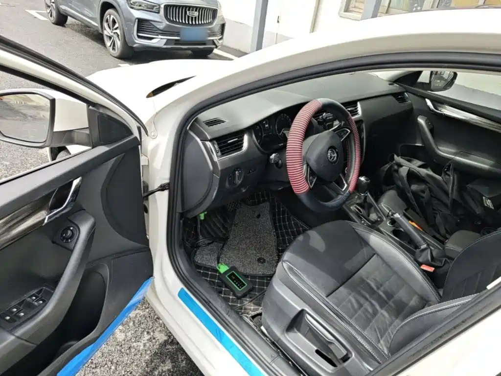 Skoda Octavia — миниатюра 16