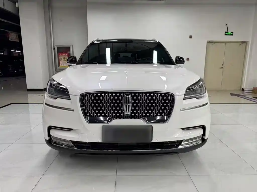 Lincoln Aviator — миниатюра 3